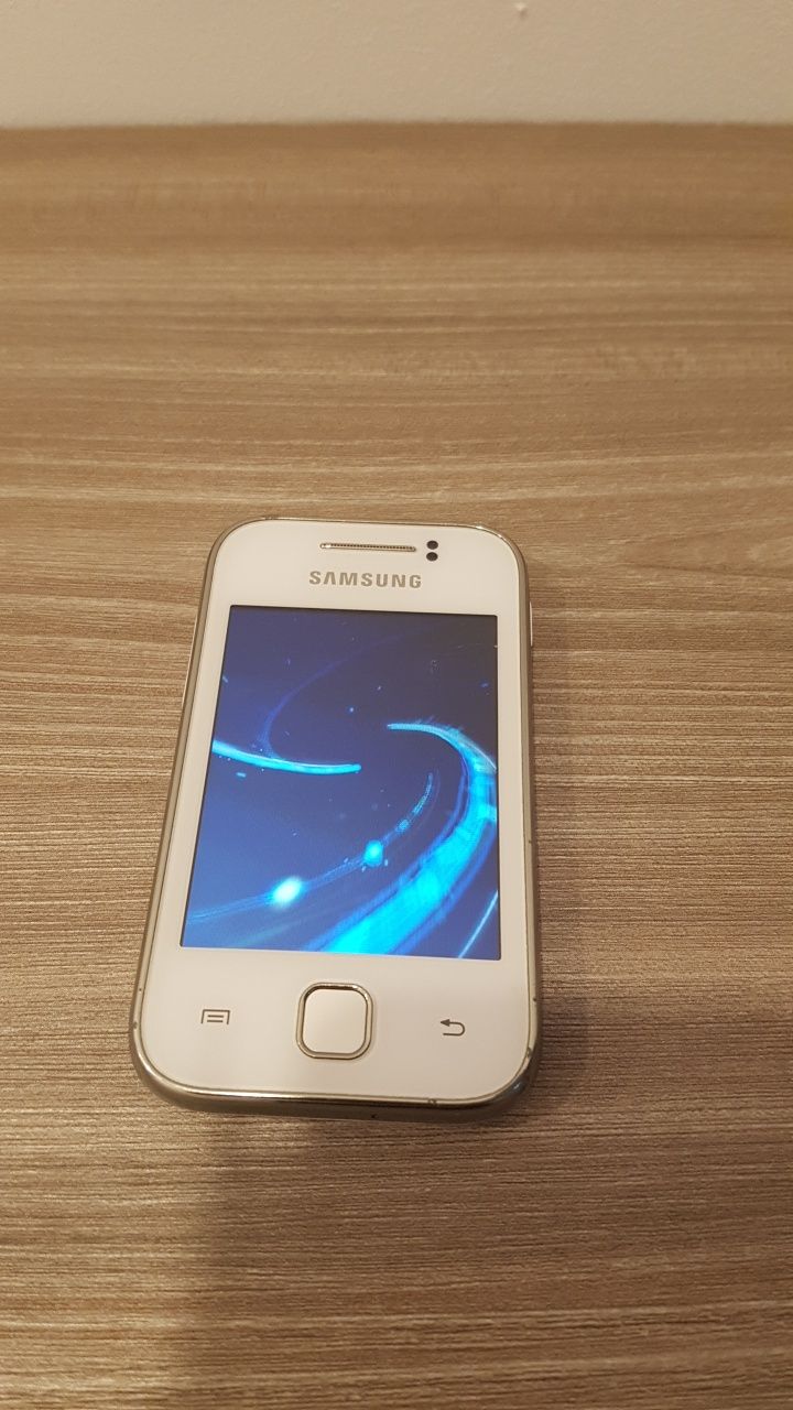 Telefon de colectie Samsung Galaxy Young GT-S5360