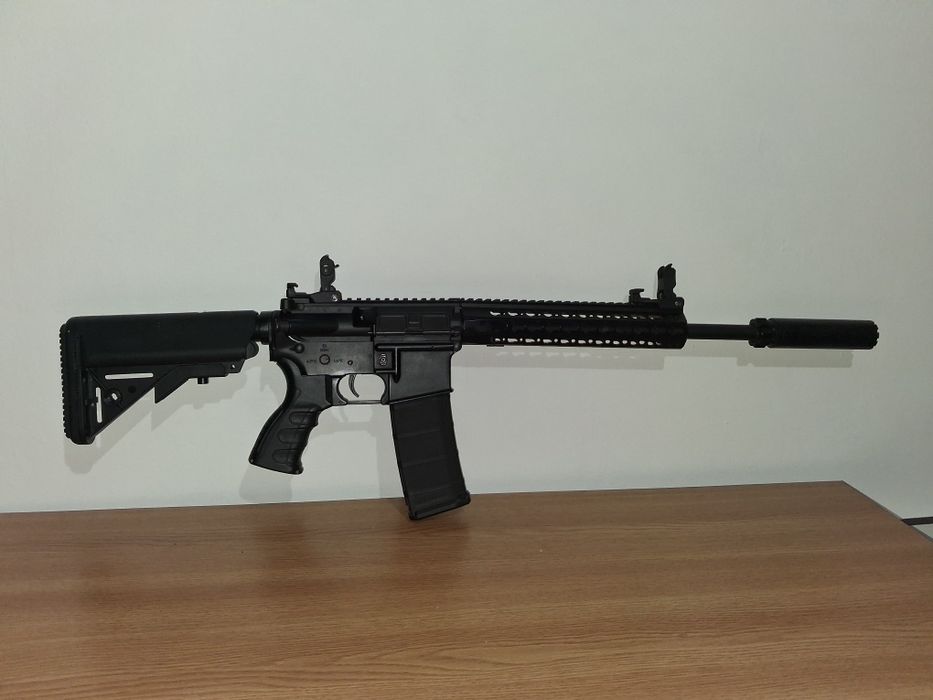 Replica airsoft M4