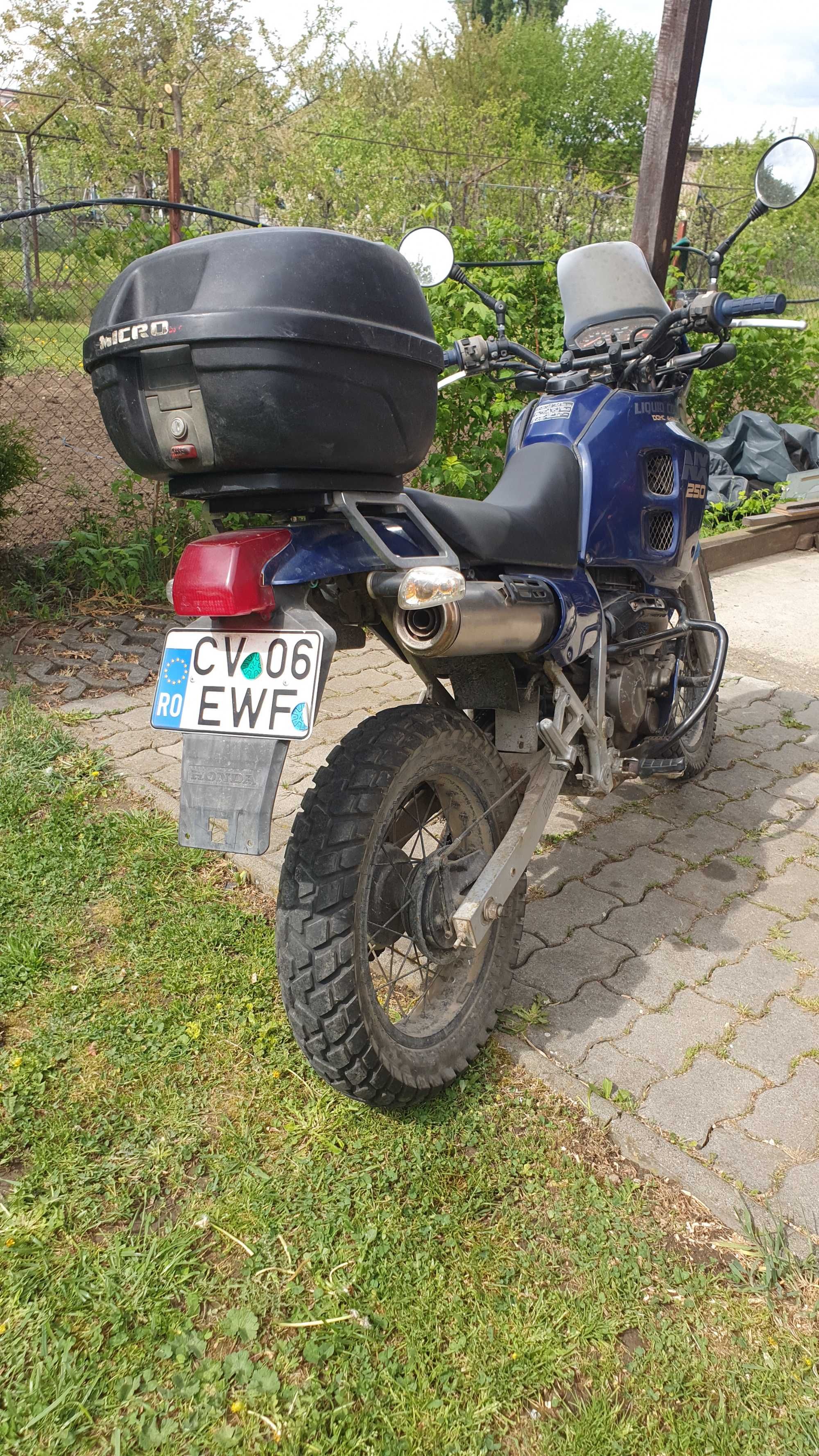 Honda Nx 250,Dominatorul mic A2