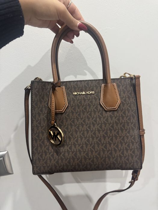 Оригинална чанта на Michael kors