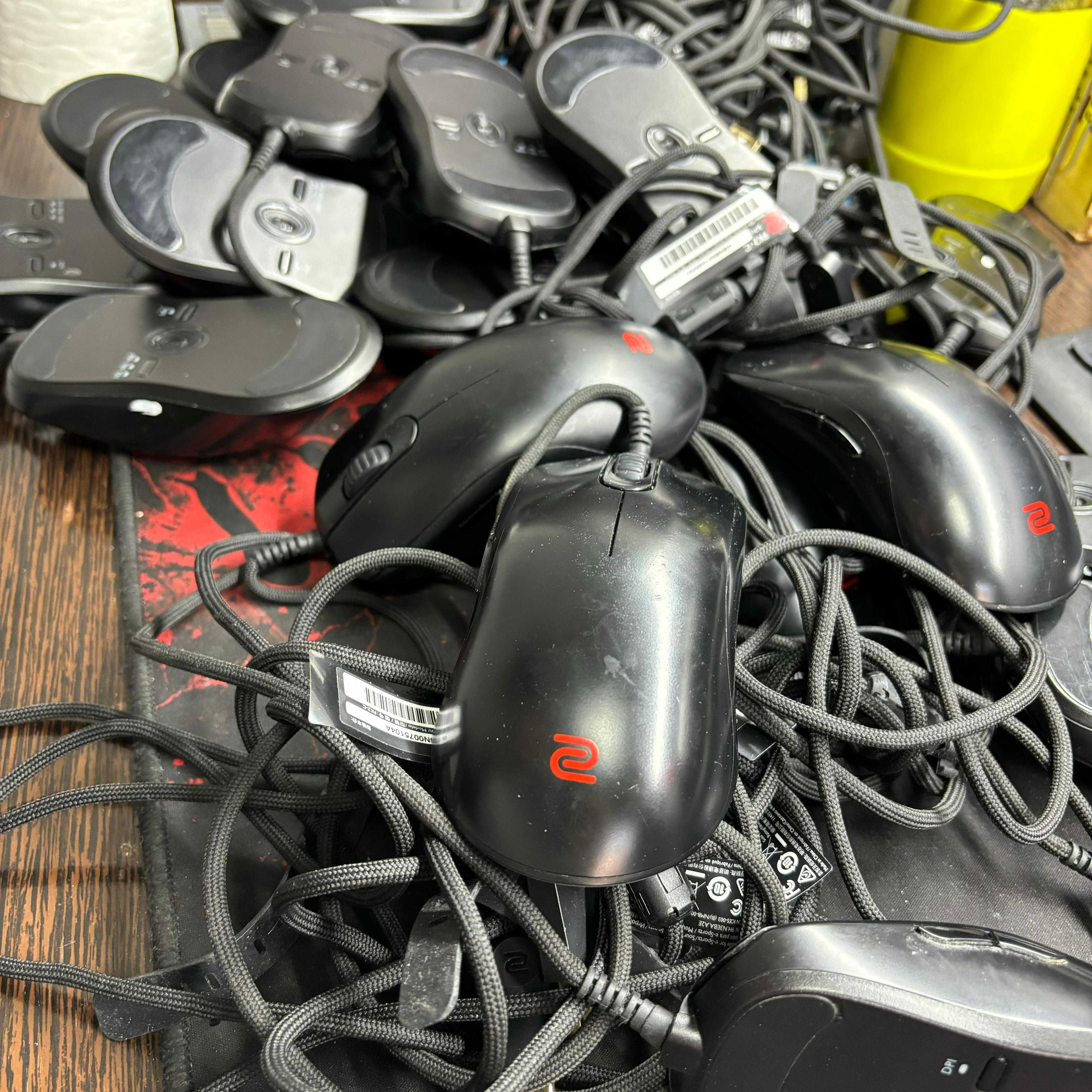 Ремонт мышек и клавиатур. HyperX, Zowie, Logitech, Razer Glorius