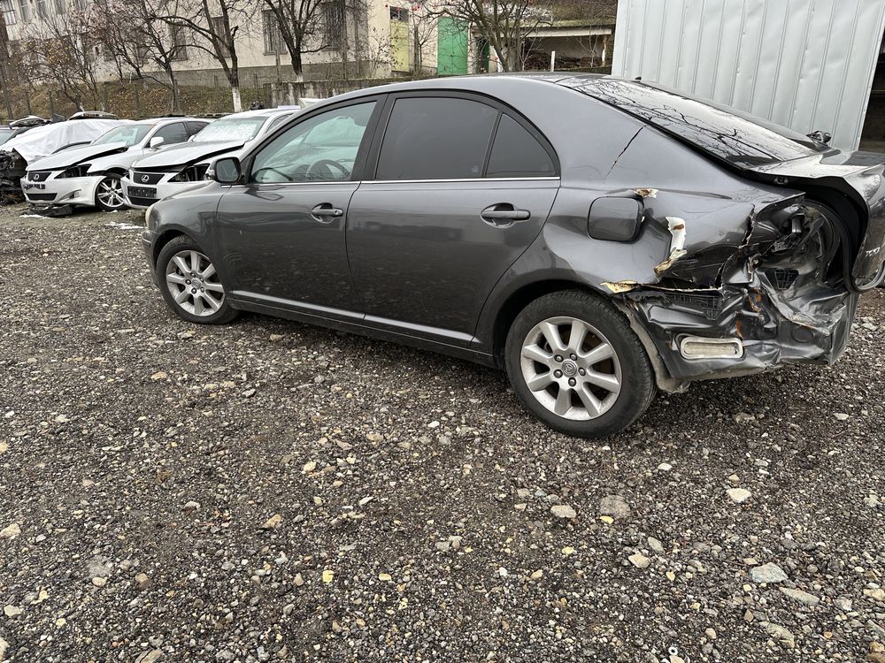 Toyota Avensis 2.2d4d 150кс на части!