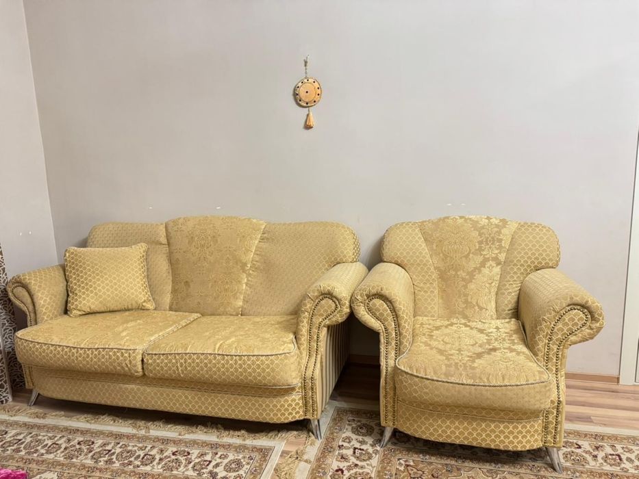 Продаю диван в отличном состоянии