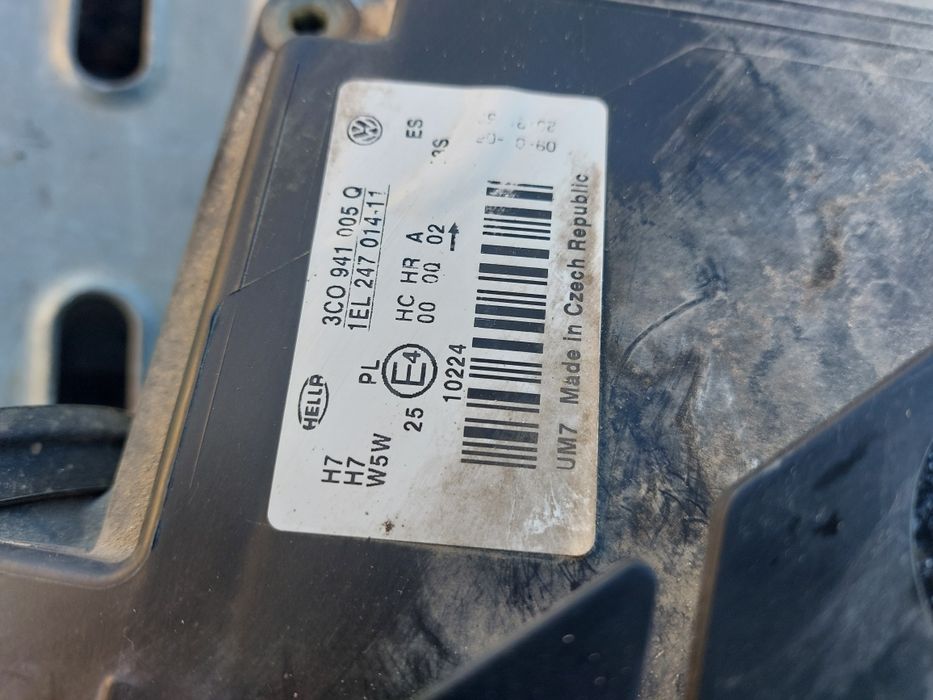 Far faruri halogen h7 vw Passat b6 berlina break Hella Europa
