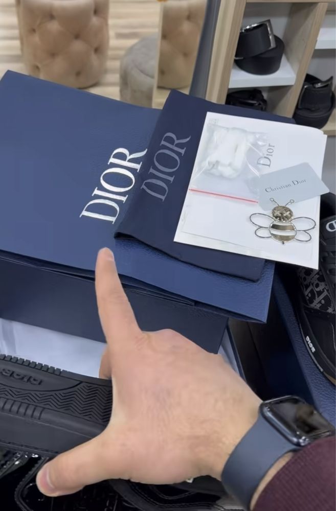 Кроссовки Dior модель B-27