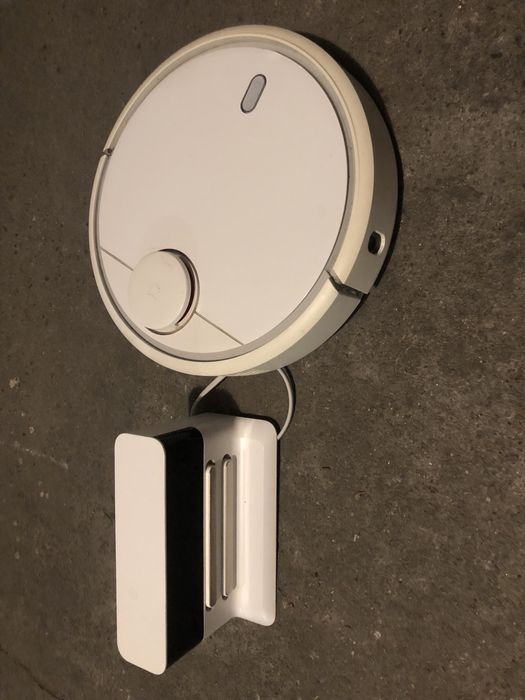 Robot curatenie Mi Robot Vaccum - defect, pentru piese