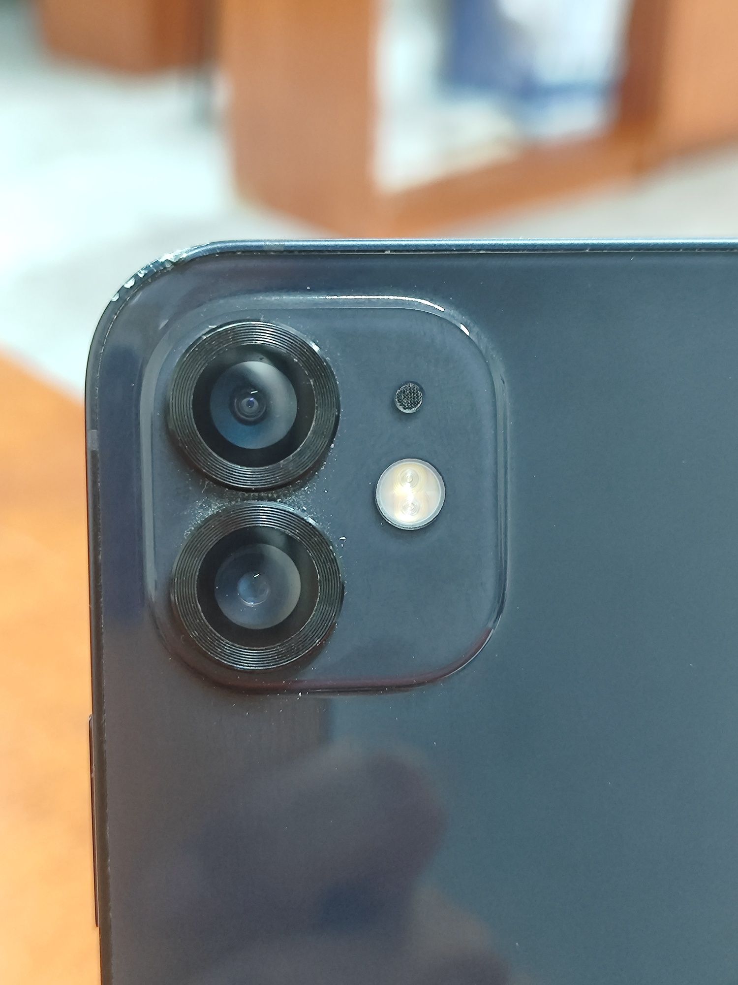 Продам iPhone 12, АКБ 93%