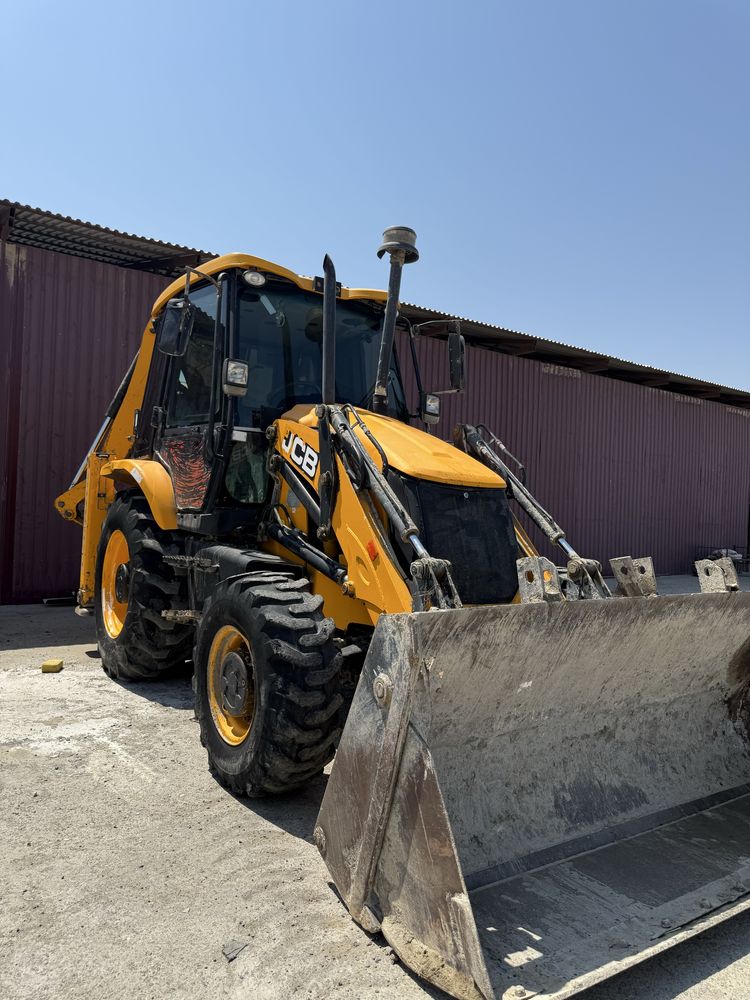 Продается экскаватор-погрузчик JCB 3DX в отличном рабочем состоянии!