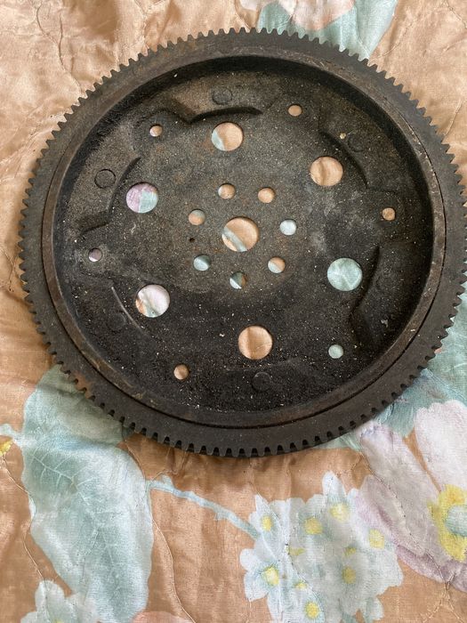 Продам запчасти от Митцубиси паджеро 2