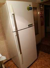 Продается холодильник LG в отличном состоянии  срочно!!!