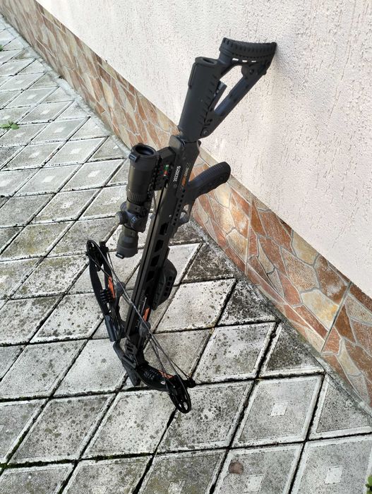 Vând arbaleta  hori zone Kornet maxx