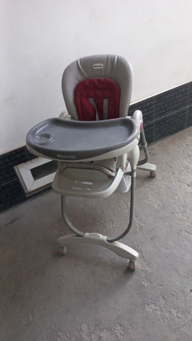 Detskiy  stol sotiladi srochna