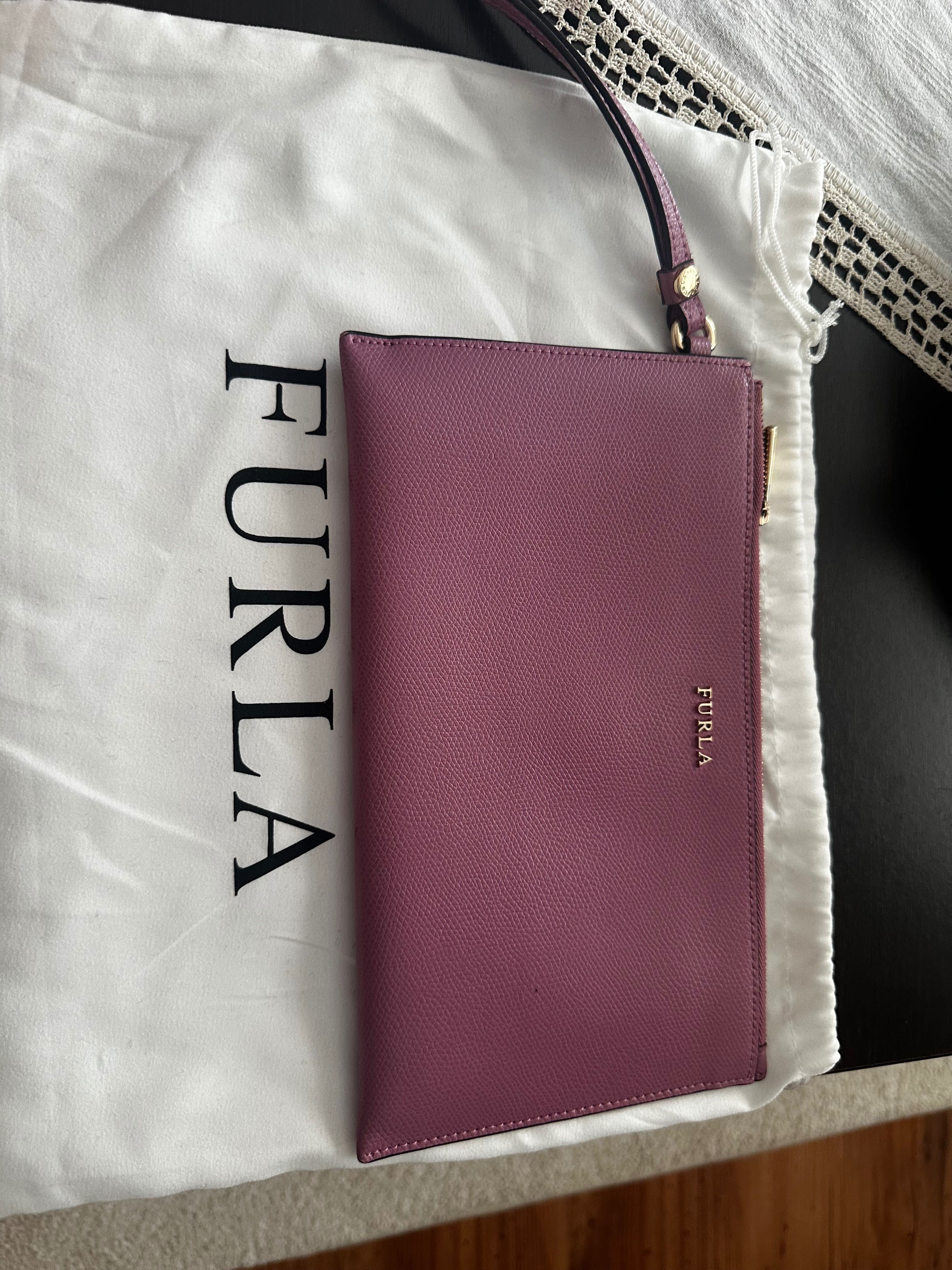 Продавам клъч Furla