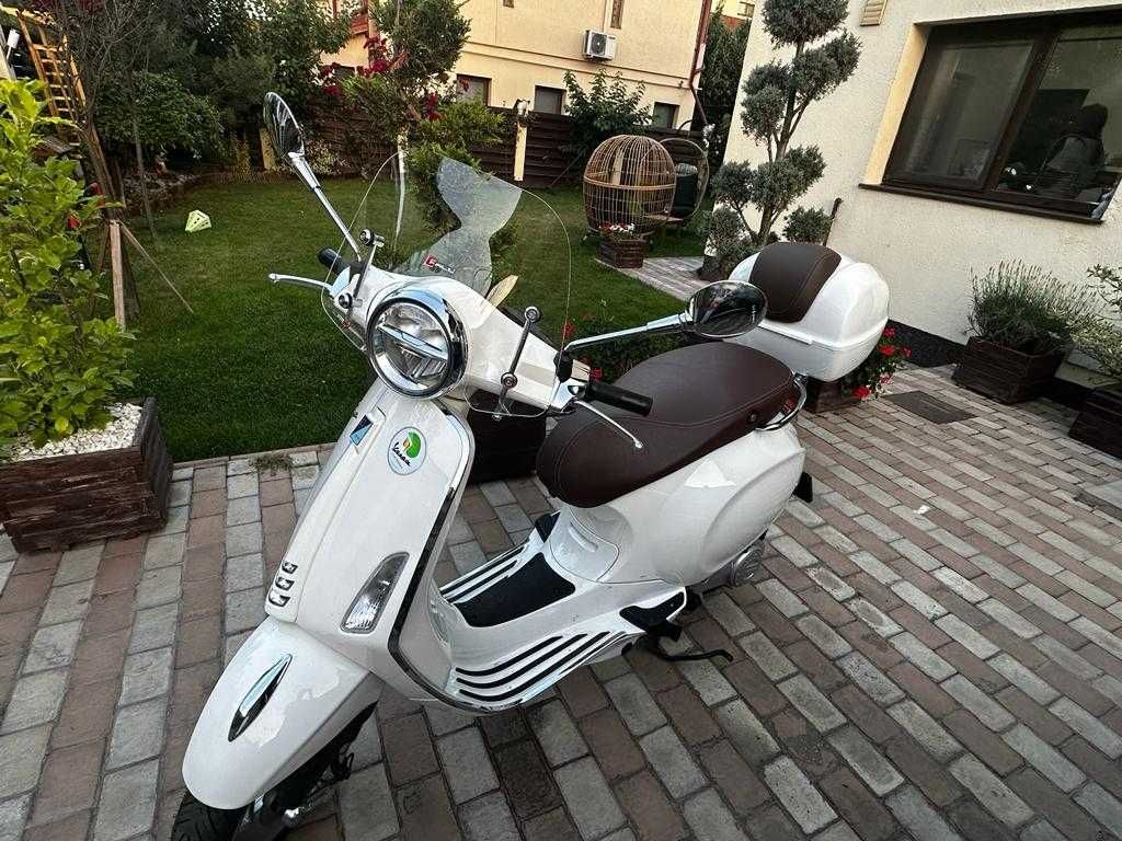 Scuter VESPA Primavera 2020 50 cm 4 timpi alb