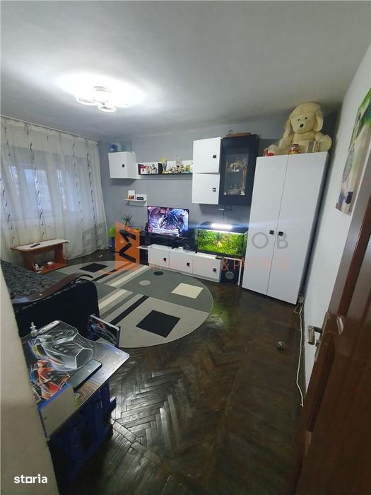 Apartament 3 camere cf 1 decomandat  zona Obor
