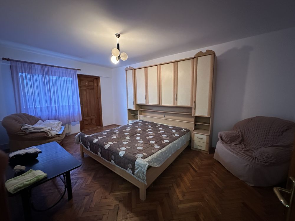 Apartament 2 camere decomandat zona Piata Noua