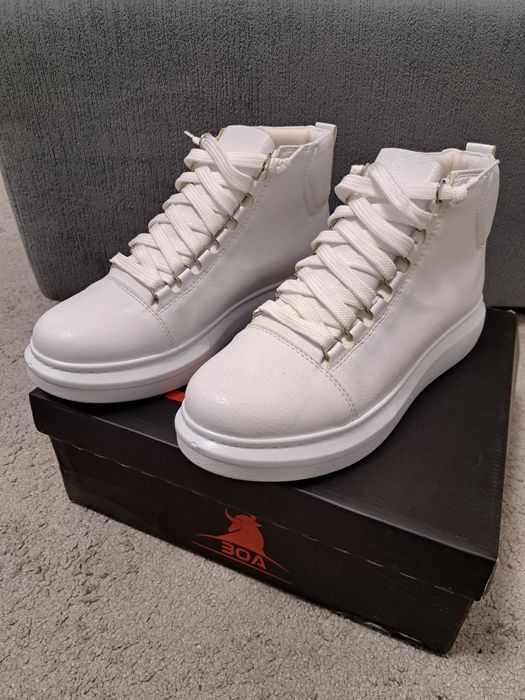 Ghete Noi/Model Bărbătesc/Mărime 41/Albe