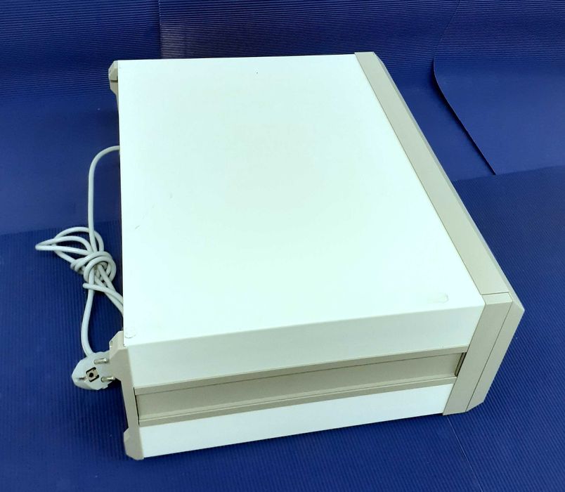 Generator de impulsuri/secvențiator cu patru canale Bolz