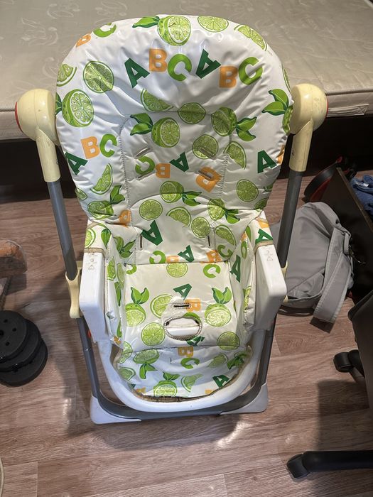 Продам детский стул со столиком