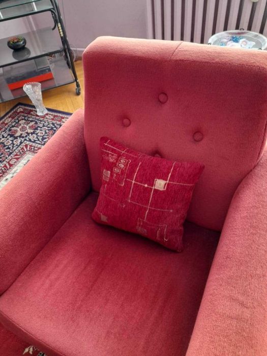 Холна гарнитура и единично легло