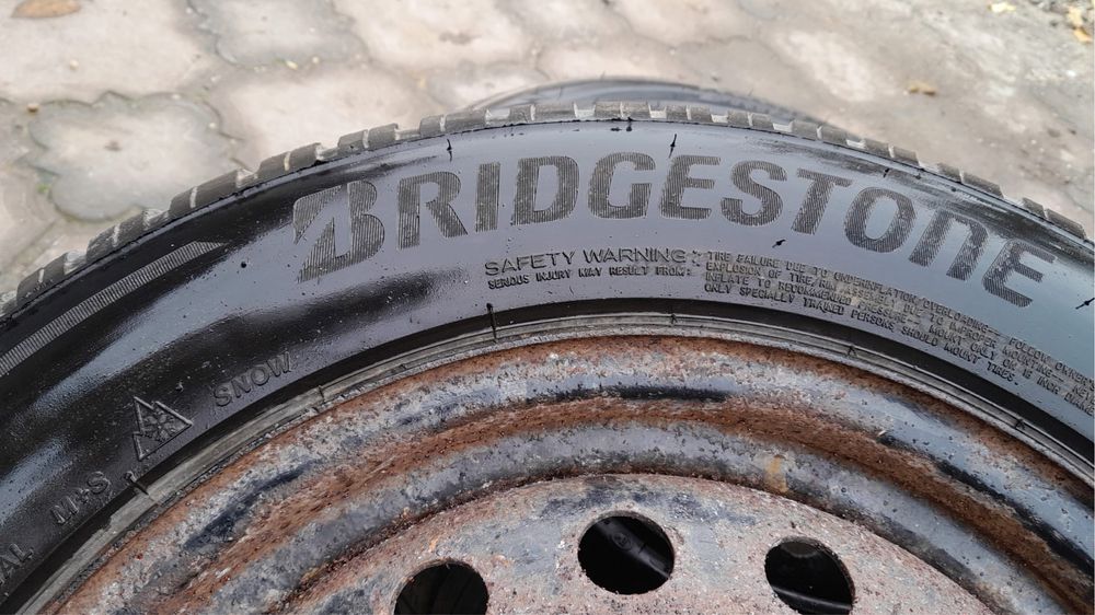 Cauciucuri iarna 205/60/16