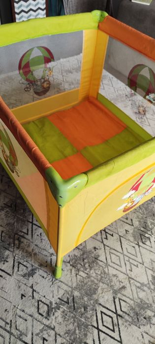 Детска кошара   .