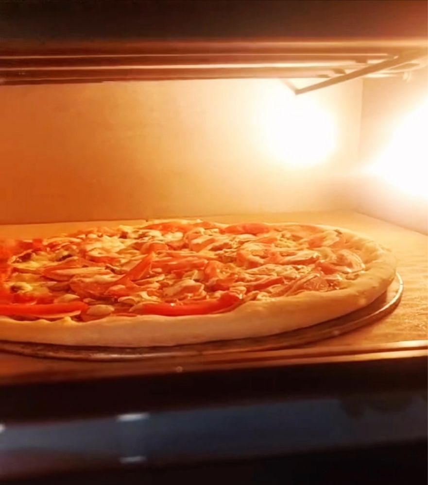 Продам профиссиональная печь для пиццы