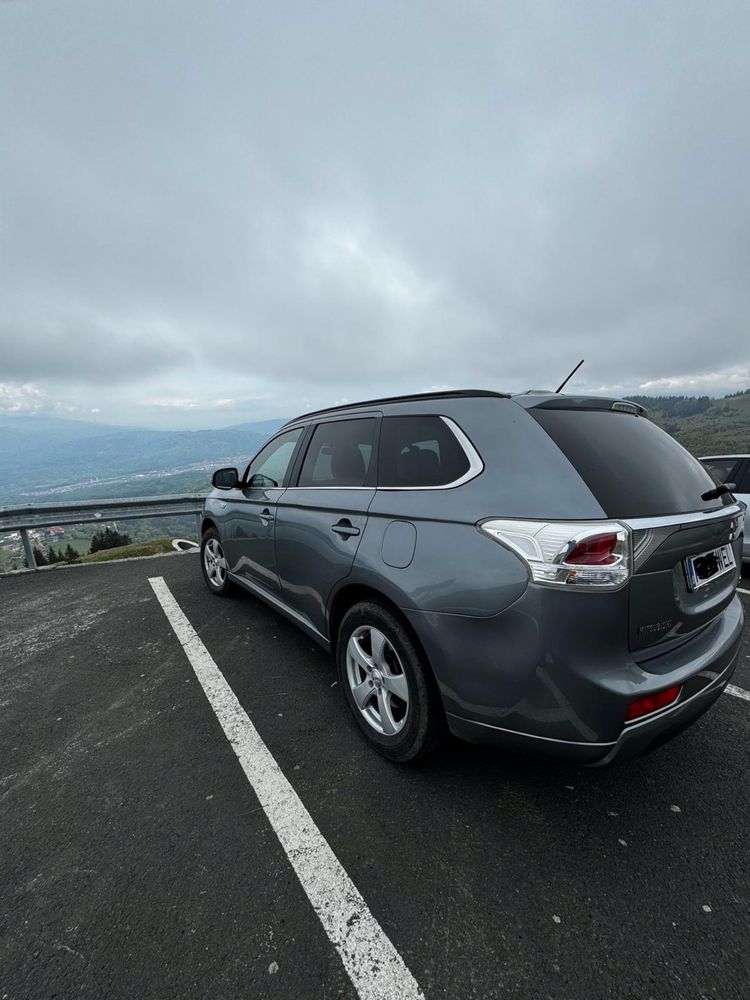 Mitsubishi Outlander PHEV PLUG-IN HYBRID.