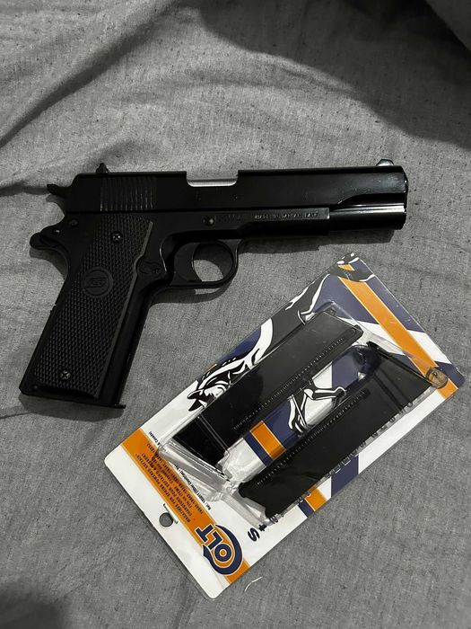 colt 1911 - spring - 2 incarcatoare extra airsoft