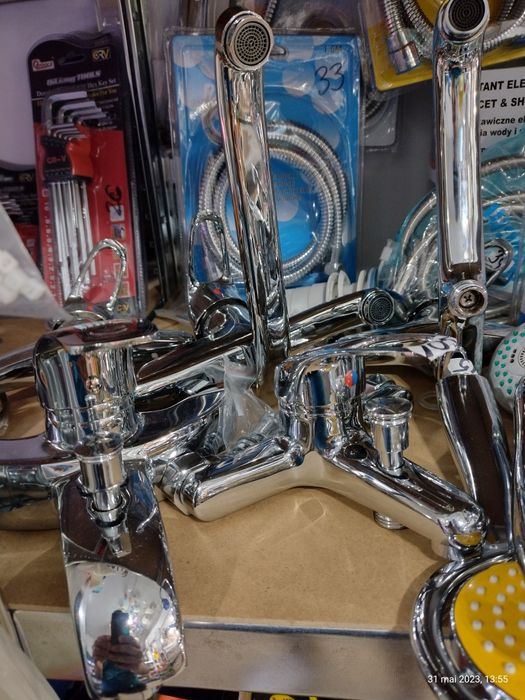 Robinet / baterii sanitare