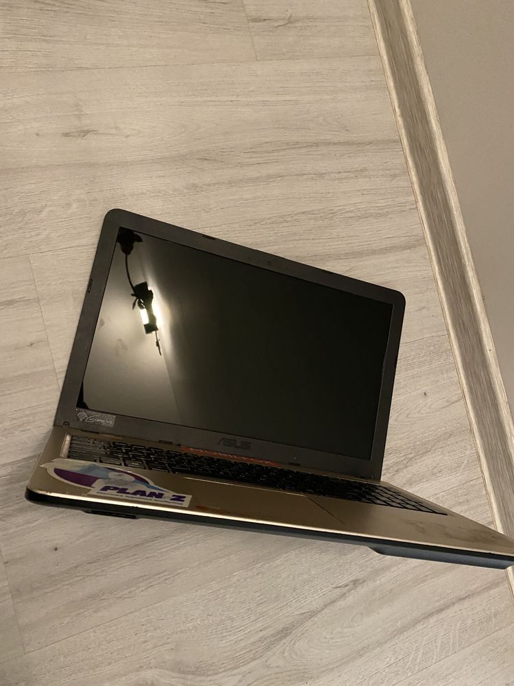 Laptop Asus X540SA