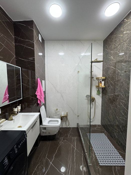 Топ Локацияда 2 хона Евро Квартира Сотилади!