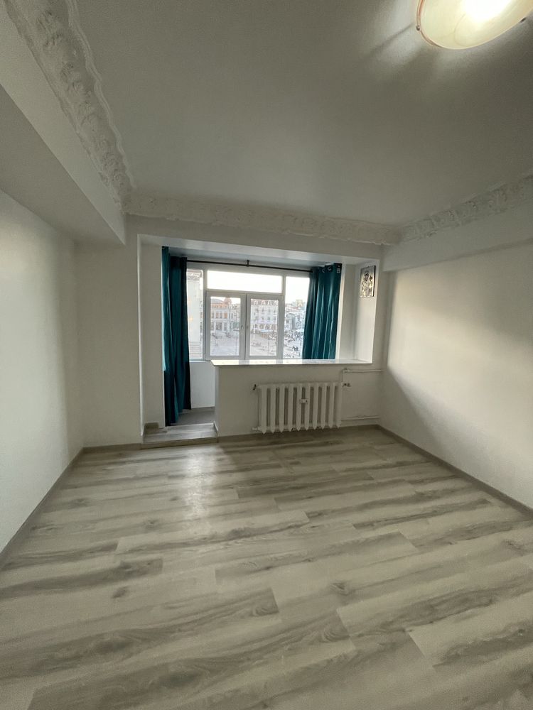 Piata Ovidiu Apartament Doua camere, Constanța