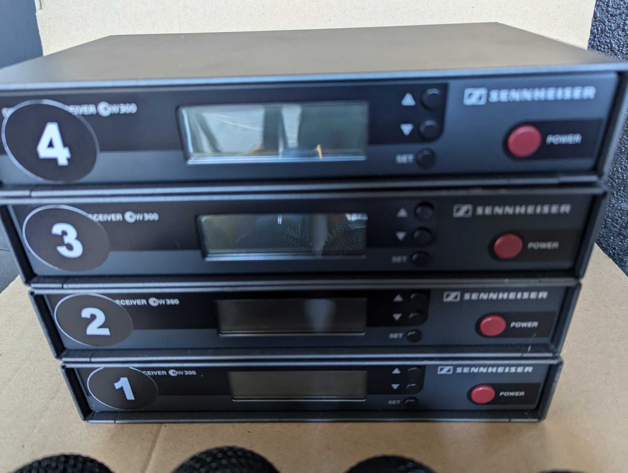 Audio-Technica ATW-T702 + Sennheiser EW300