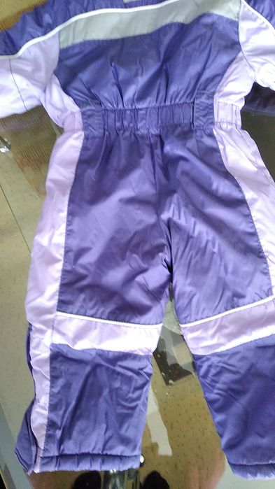 Продавам детски зимен космонавт размер 86