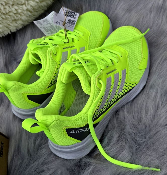 Adidas Terrex оригинални дамски сникърси нови 38 2/3