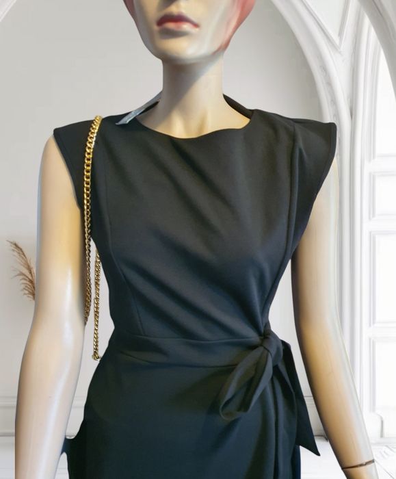 Rochie neagra eleganta