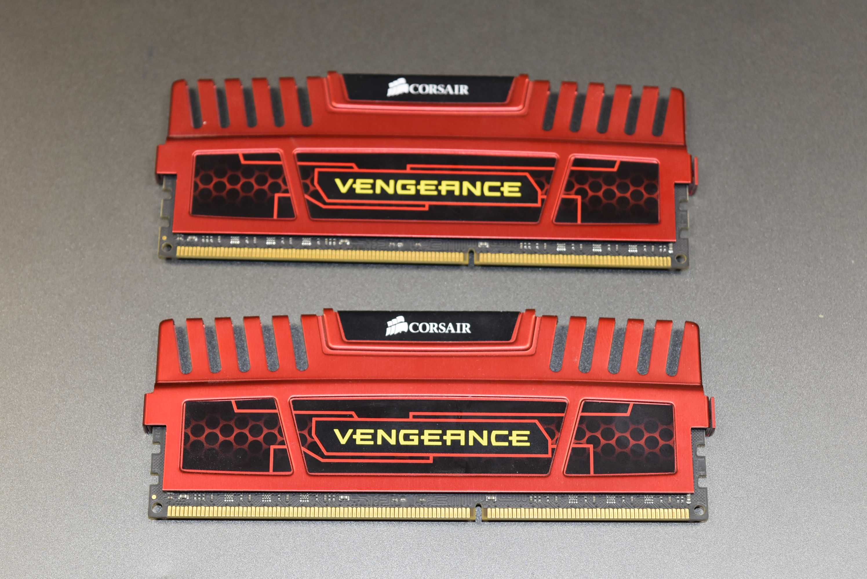 4 +4 GB kit DDR3 Corsair Vengeance - ДДР3 8 гб кит corsair