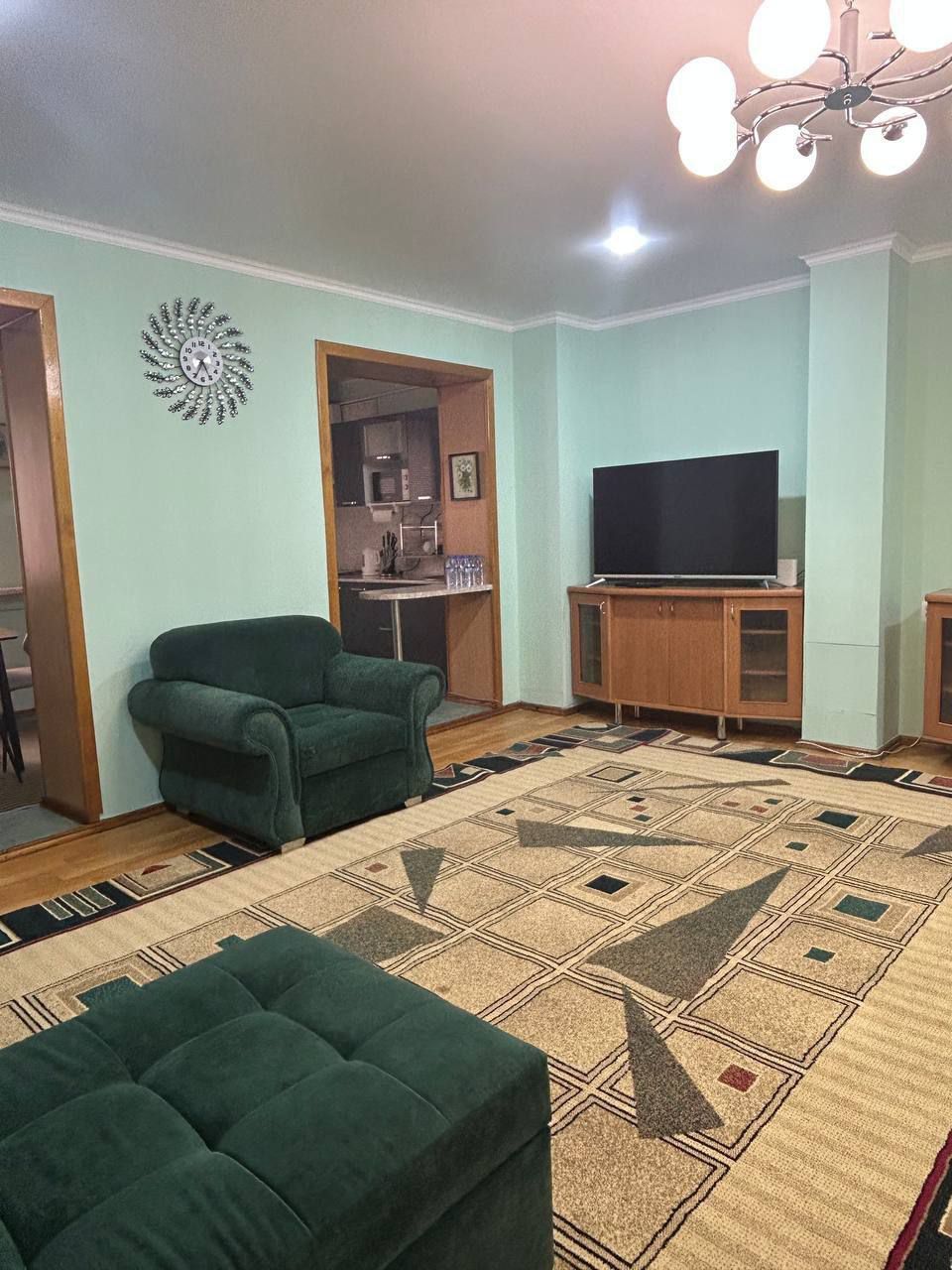 Сдаётся 2в3 комнатная кв, ул Нукусская, Глинка