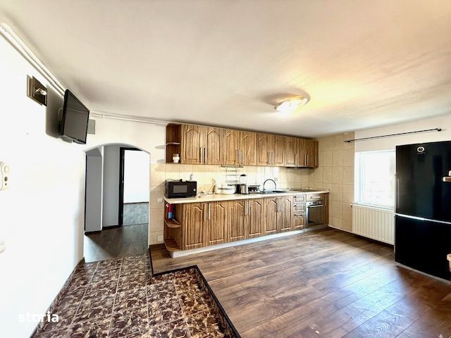 Apartament 3 camere 78 mp finisat, partial mobilat zona noului Mall
