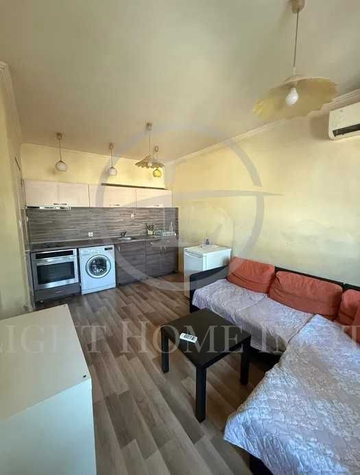 Реф. Двустаен Обзаведен / Четвъртък Пазара