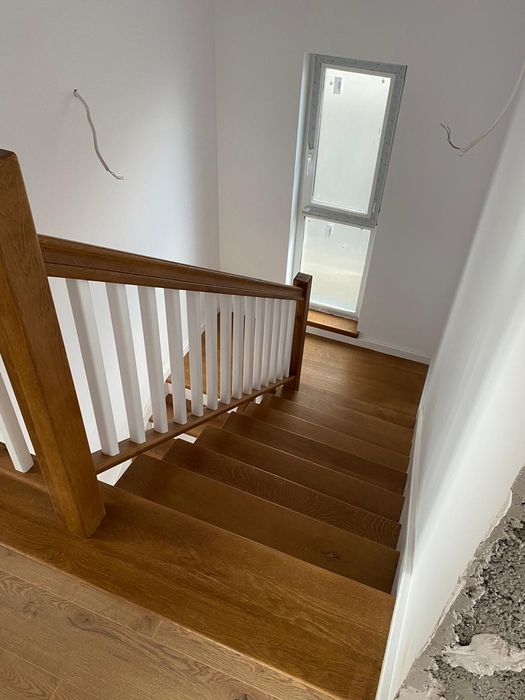 Scări interioare din lemn