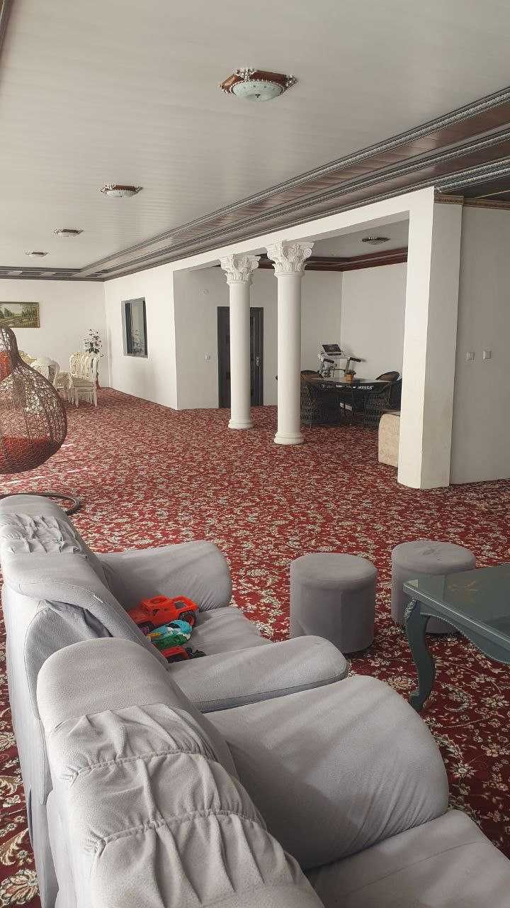 Asaka tumanida Savdo va maishiy xizmat ko`rsatish binosi sotilmoqda