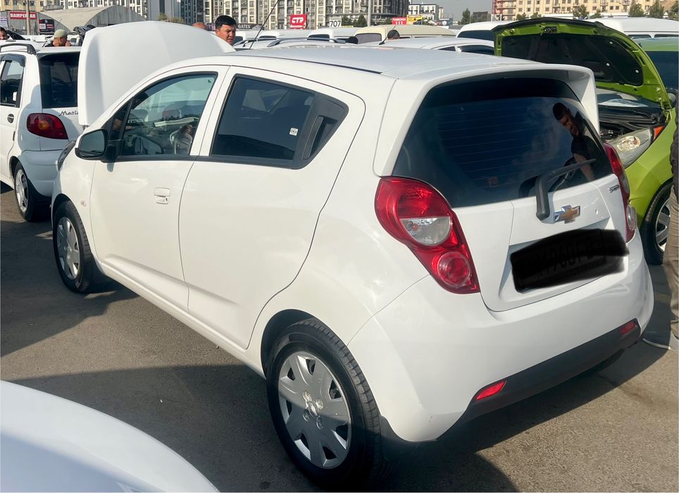 Spark 2021 - toza oq, Ideal holatda!