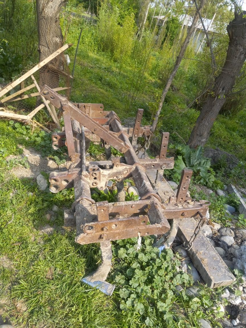 Srochna belarus traktor sotiladi