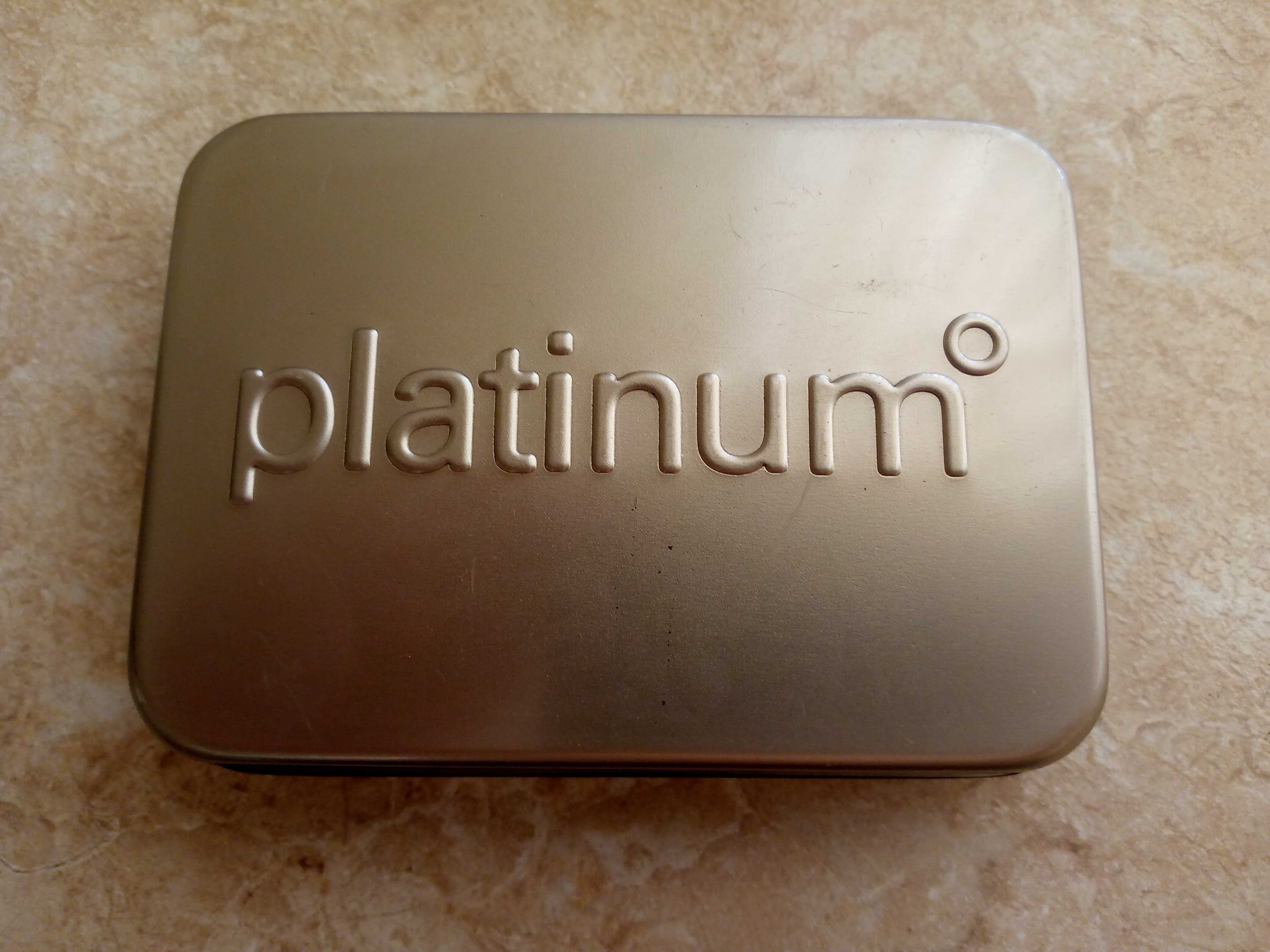 Набор аксессуаров Platinum(см фото).Цена 110 тыс