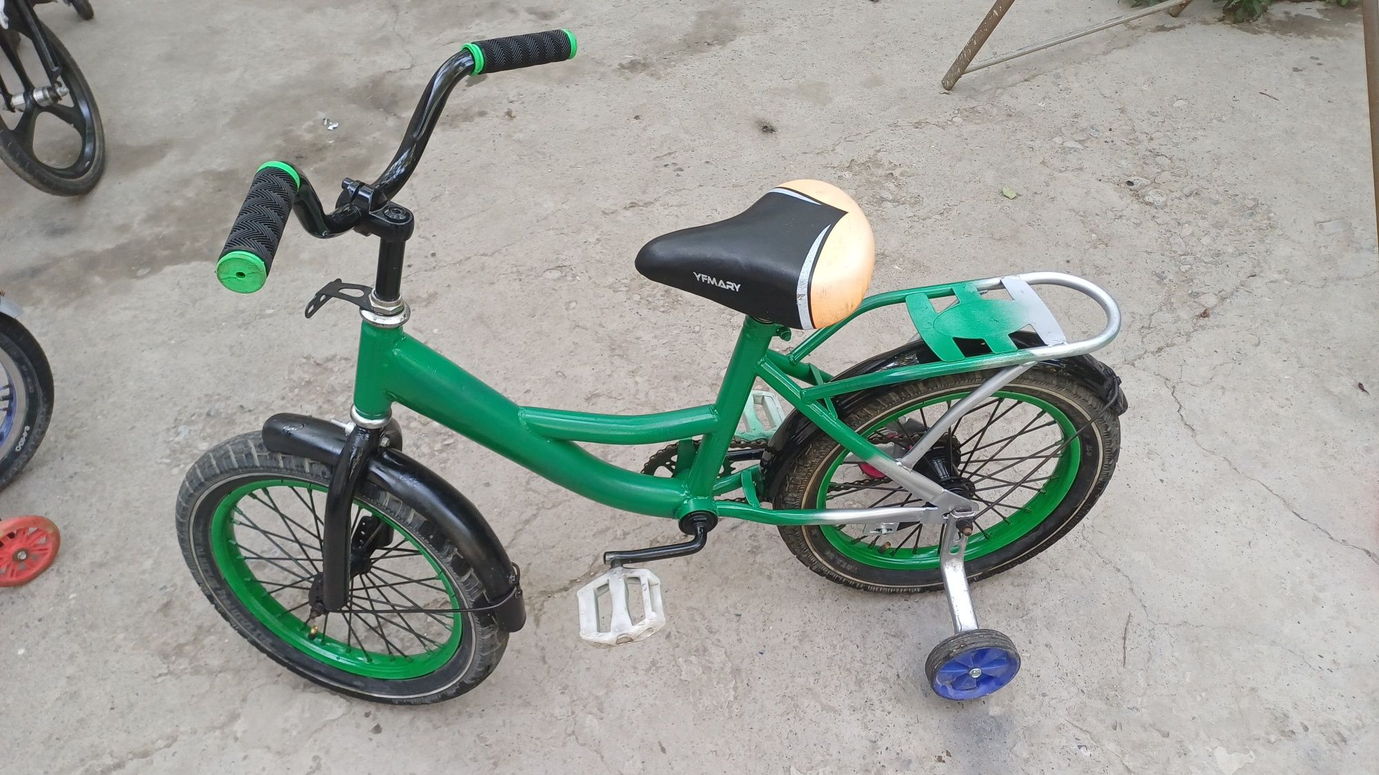 Bolalar uchun arzon velosipedlar sotiladi