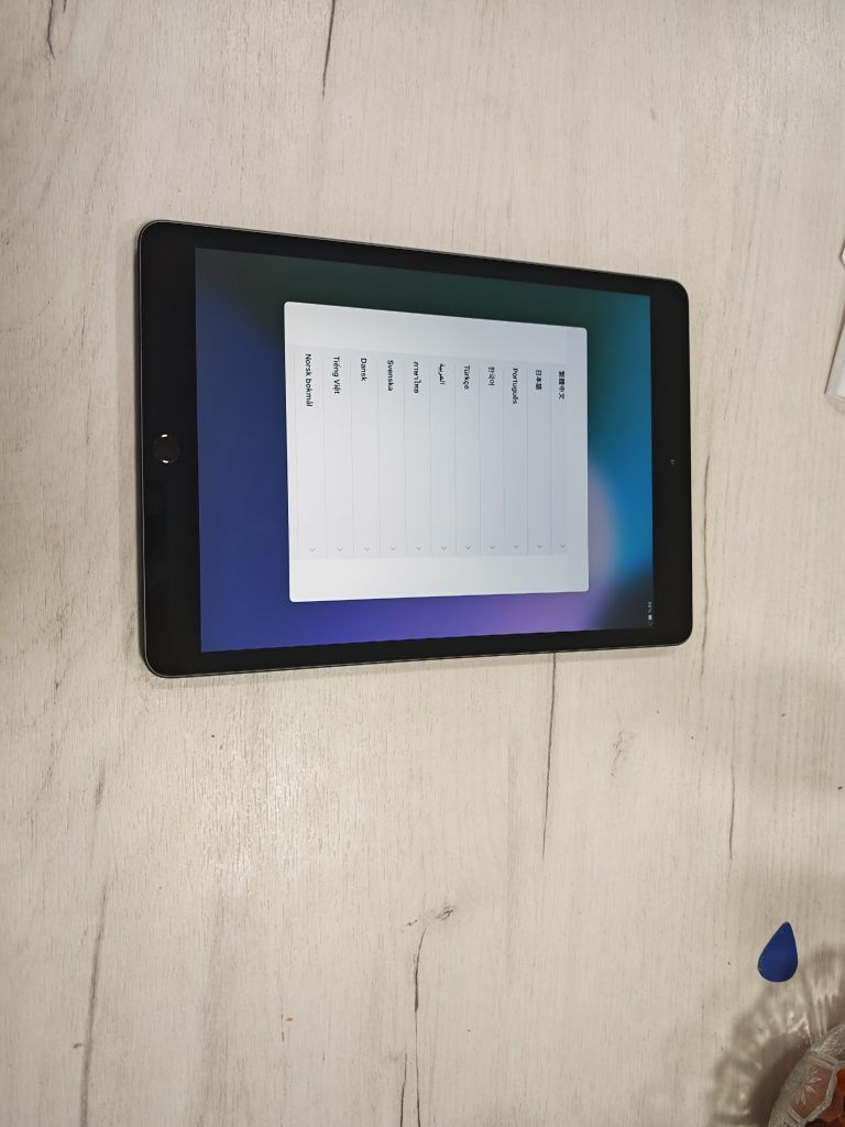 iPad 7th Gen 32GB Wifi+Cellular