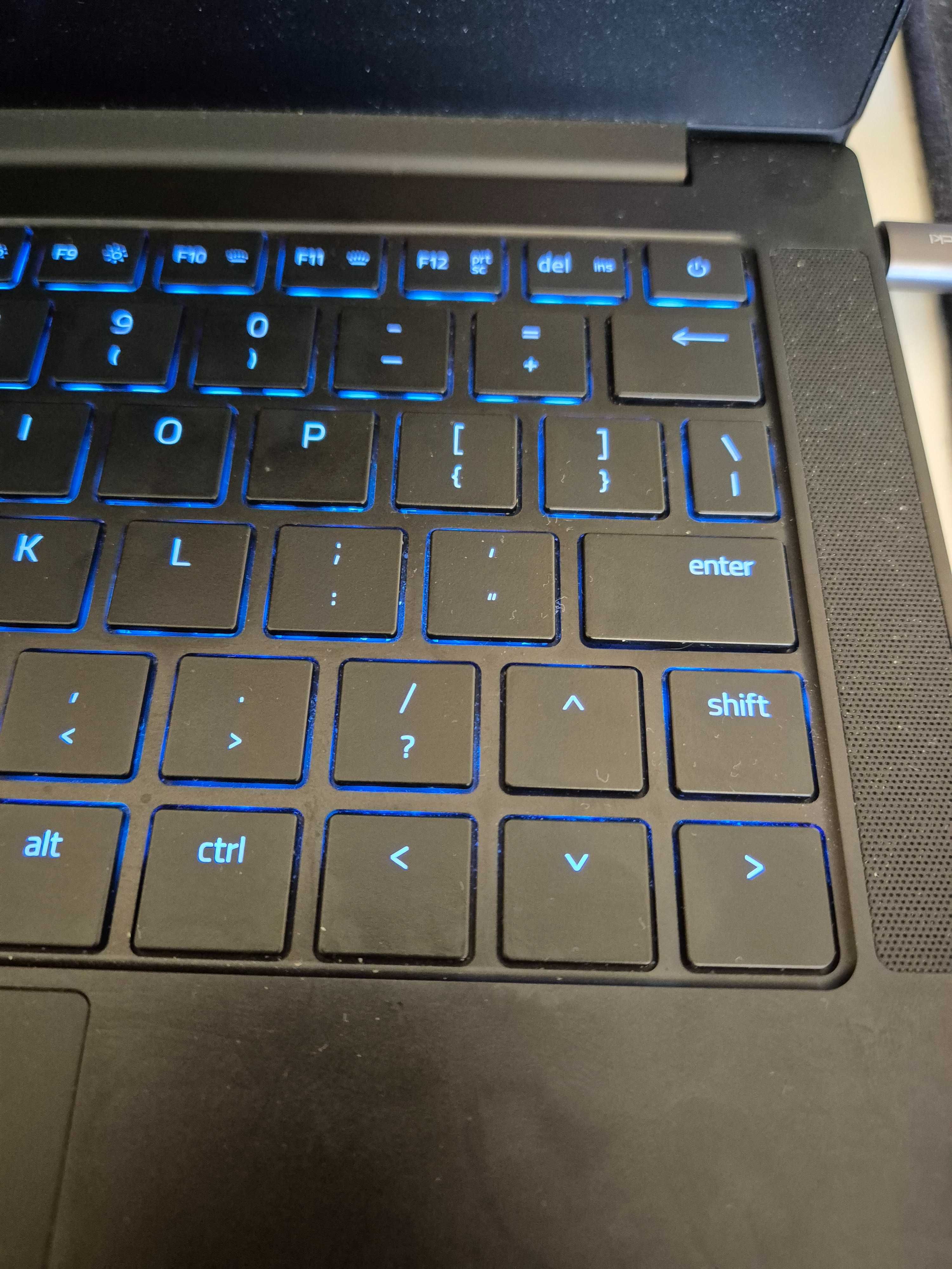 Razer Blade Stealth 13 (Late 2019) геймърски лаптоп