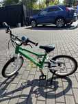 Bicicleta Woom 3 cu cric si clopotel